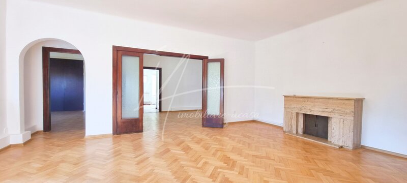 APARTAMENT CU 4 CAMERE 132 MP PIATA ROMANA, PIATA LAHOVARI, DIONISIE LUPU!