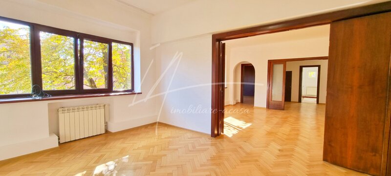 APARTAMENT CU 4 CAMERE 132 MP PIATA ROMANA, PIATA LAHOVARI, DIONISIE LUPU!