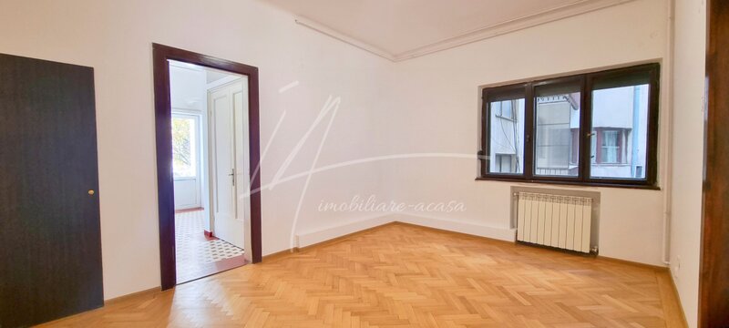 APARTAMENT CU 4 CAMERE 132 MP PIATA ROMANA, PIATA LAHOVARI, DIONISIE LUPU!