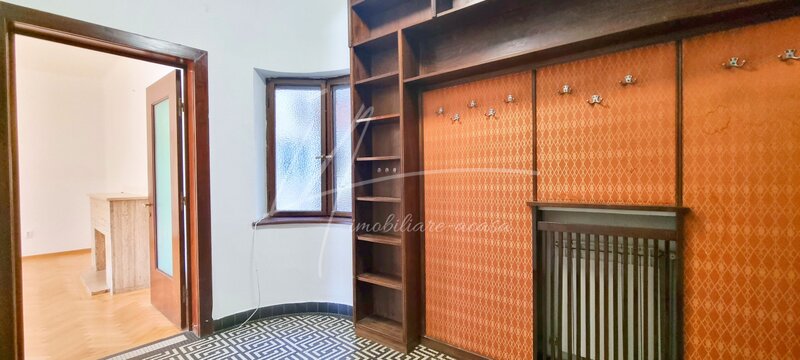 APARTAMENT CU 4 CAMERE 132 MP PIATA ROMANA, PIATA LAHOVARI, DIONISIE LUPU!